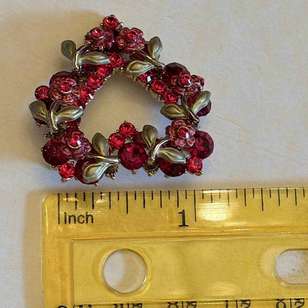 Matte Gold Tone Red Rhinestone Heart Brooch - Picture 7 of 7